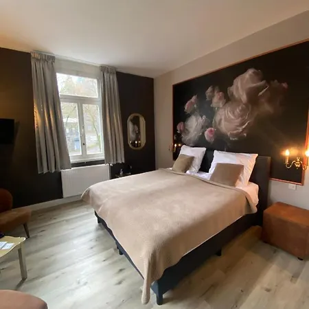 Burgau, C&h Bed & Breakfast Monschau