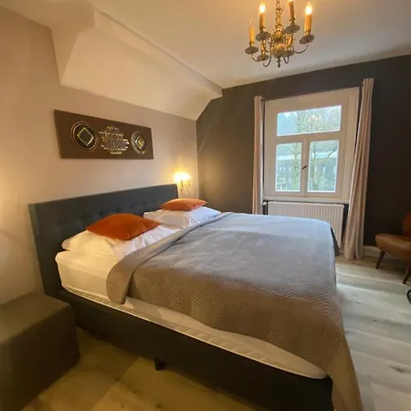 Bed & Breakfast Burgau, C&h