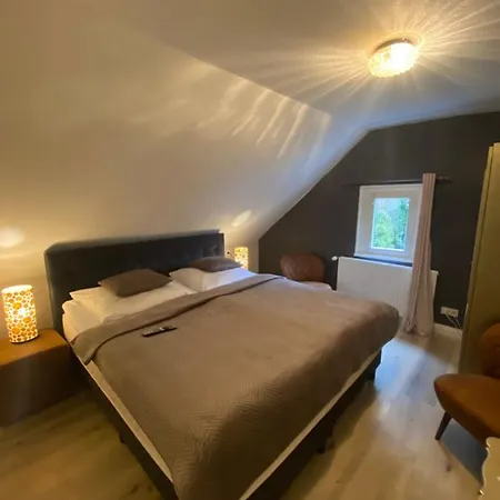 Burgau, C&h Bed & Breakfast