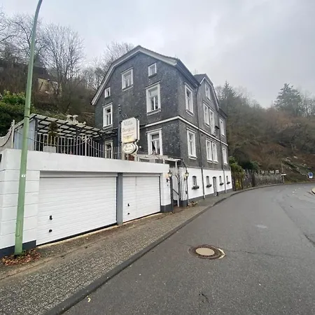Bed & Breakfast Burgau, C&h