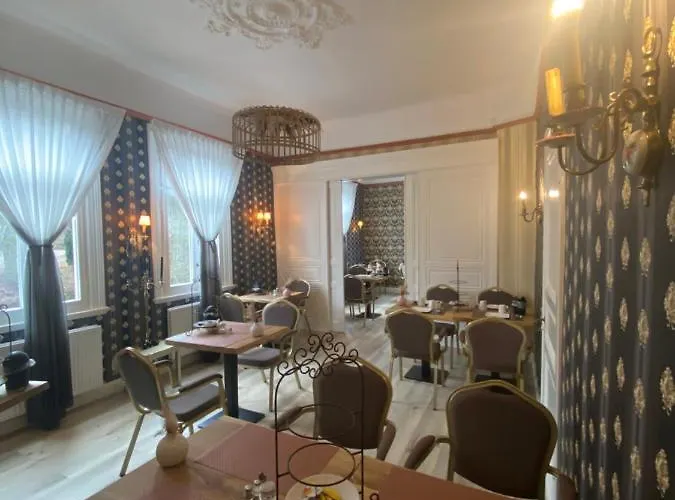 Burgau 3* مونشاو