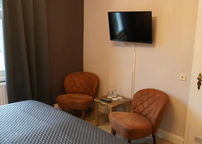 Frühstückspension Burgau 3*